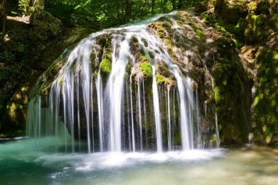 Фотообои Падение воды с камня